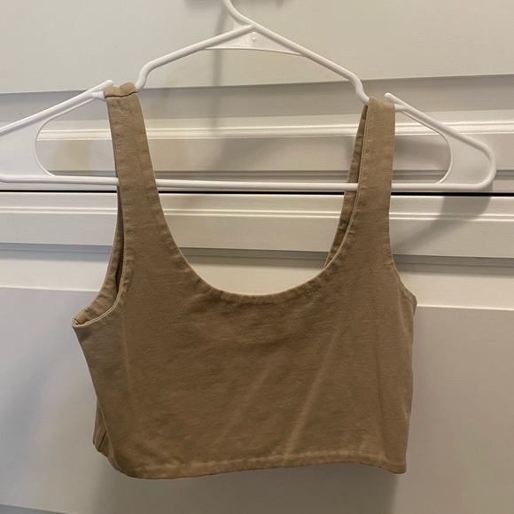 Brown/tan basic - Picture 1 of 1